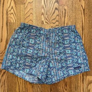 Patagonia Women's Baggies 5 inch inseam Blue Patterned Athletic Shorts